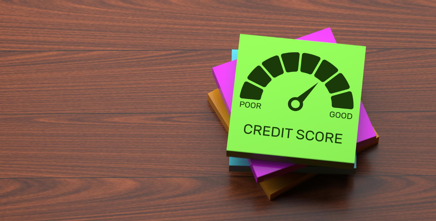 A post it of a Credit Score Ranges.