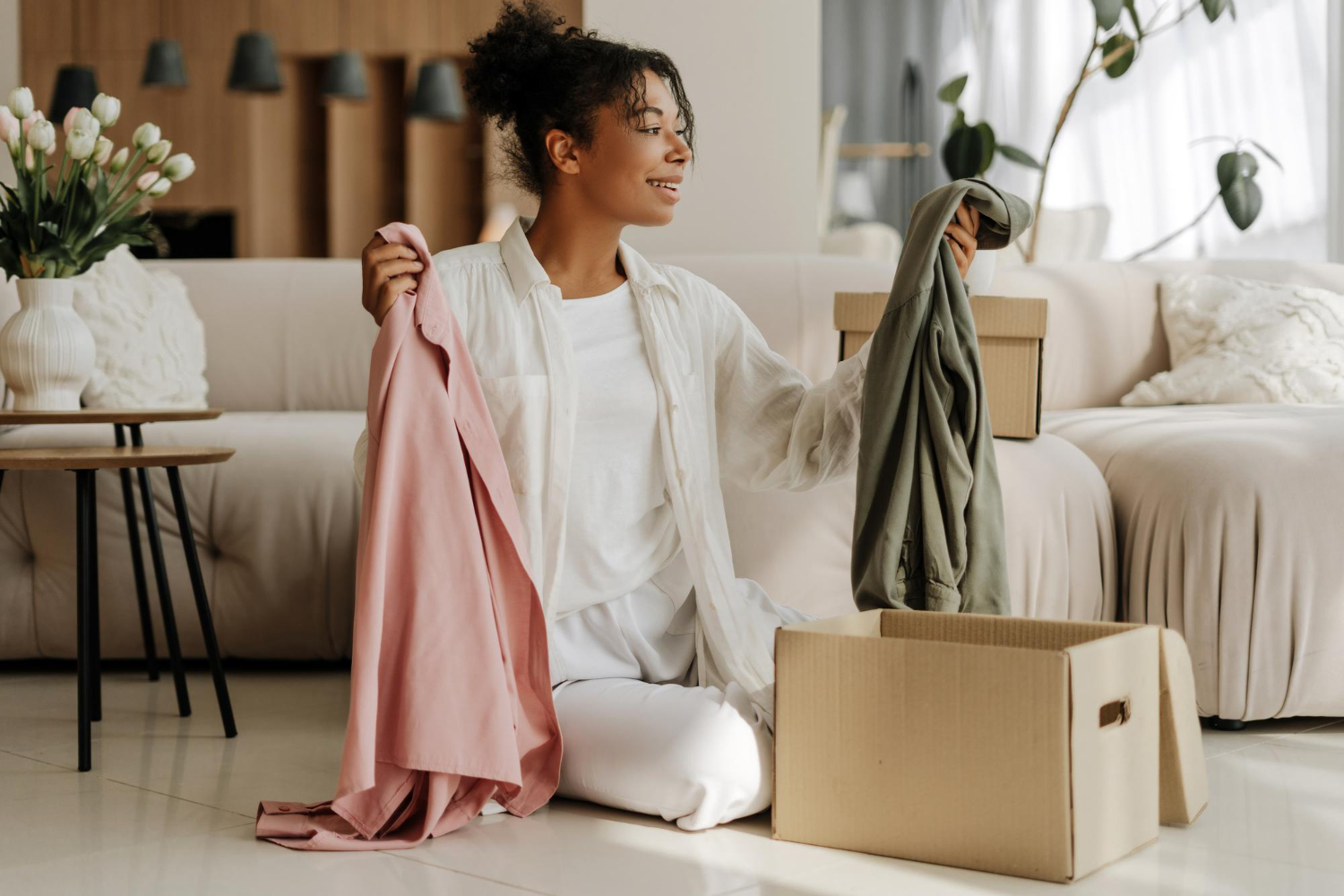 Woman getting free clothes on Shein Free Trial Program.