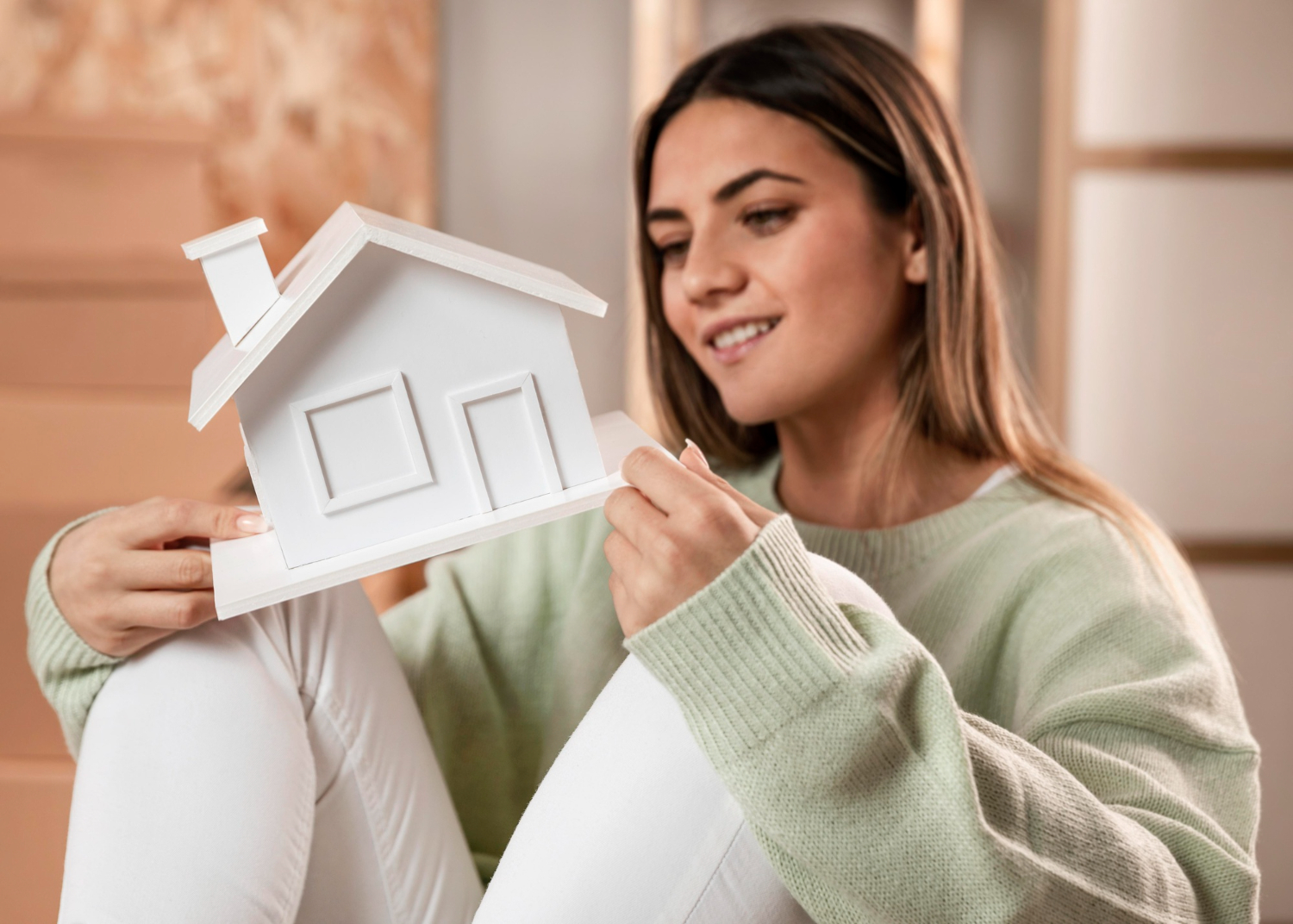 woman learning about First-time homebuyer mistakes to avoid them.