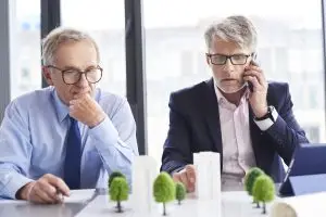 Refinancing vs Buying in 2026: A Cost and Rate Comparison